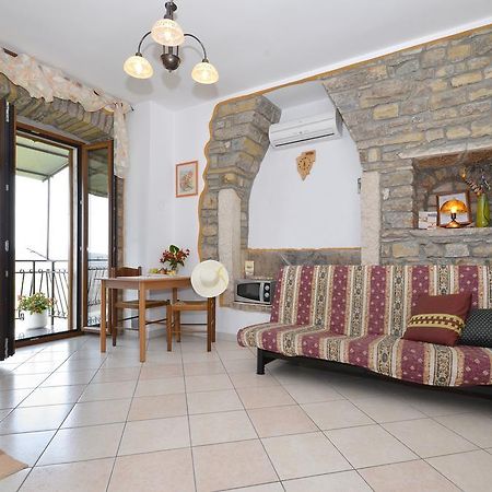 Bella Vista Apartments Мотовун Экстерьер фото